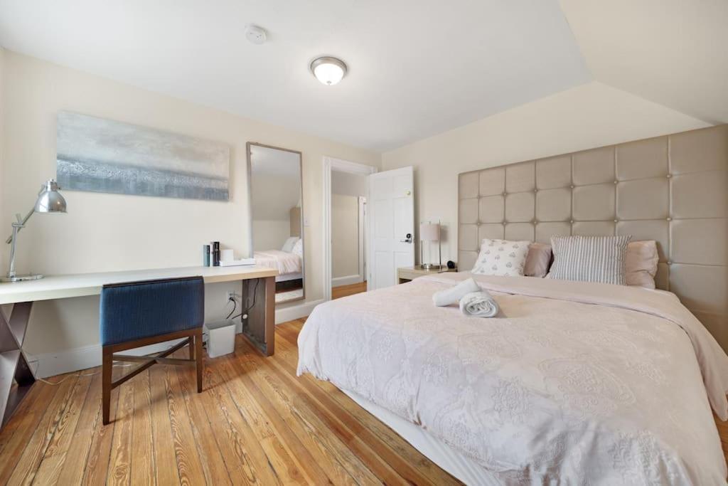 5Br 2Bh Bright & Spacious Apt In Brighton Boston Exteriér fotografie