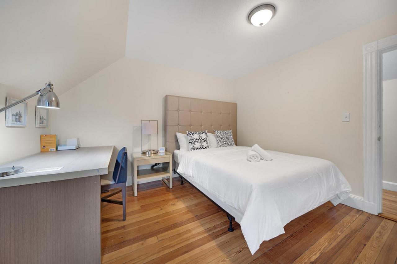 5Br 2Bh Bright & Spacious Apt In Brighton Boston Exteriér fotografie