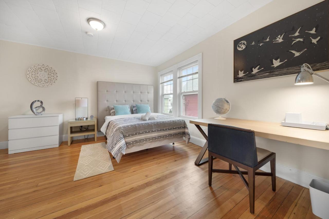 5Br 2Bh Bright & Spacious Apt In Brighton Boston Exteriér fotografie